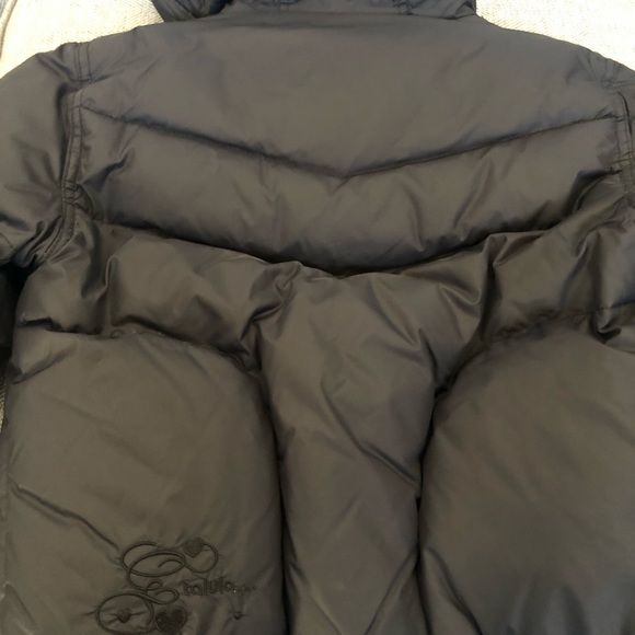 Aritzia Talula bomber jacket - Picture 2 of 3